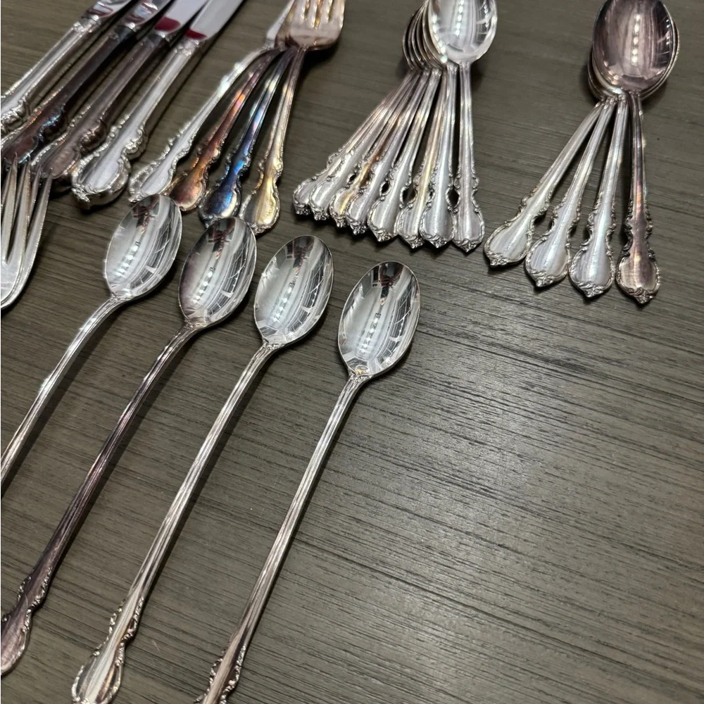 1847 Roger’s Bros. “Reflections” Edition Silver Plated Flatware Set-28 Pcs.